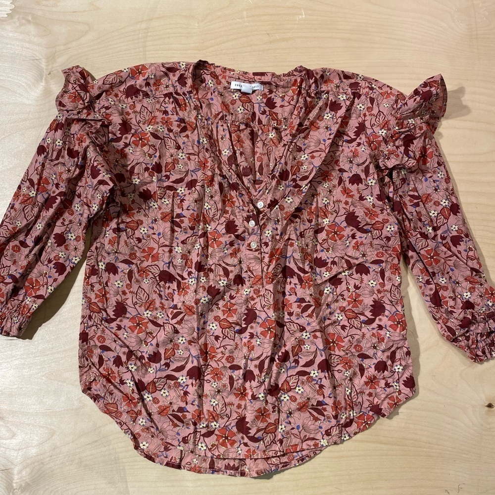 Free Assembly Blouse Small (BF) - Picture 3 of 10